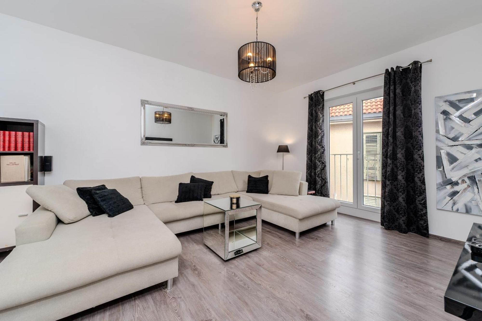 Center Verdi,big & Cosy Apartment Zadar