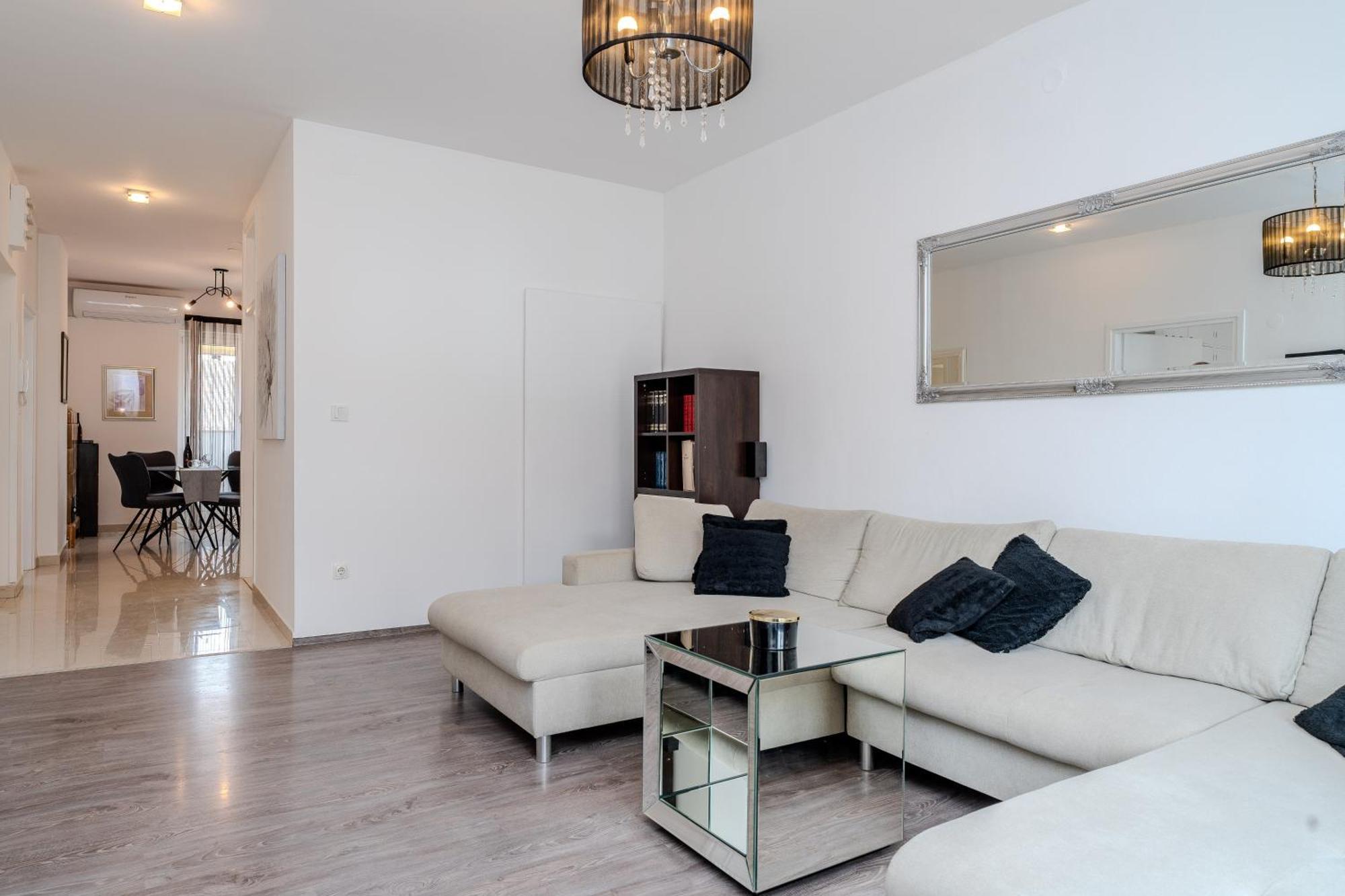Apartment Center Verdi,big & Cosy Zadar